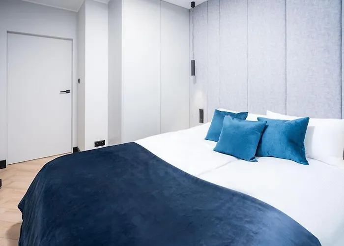 Old Premium By Rent4you * Olsztyn (Warmian-Masurian)